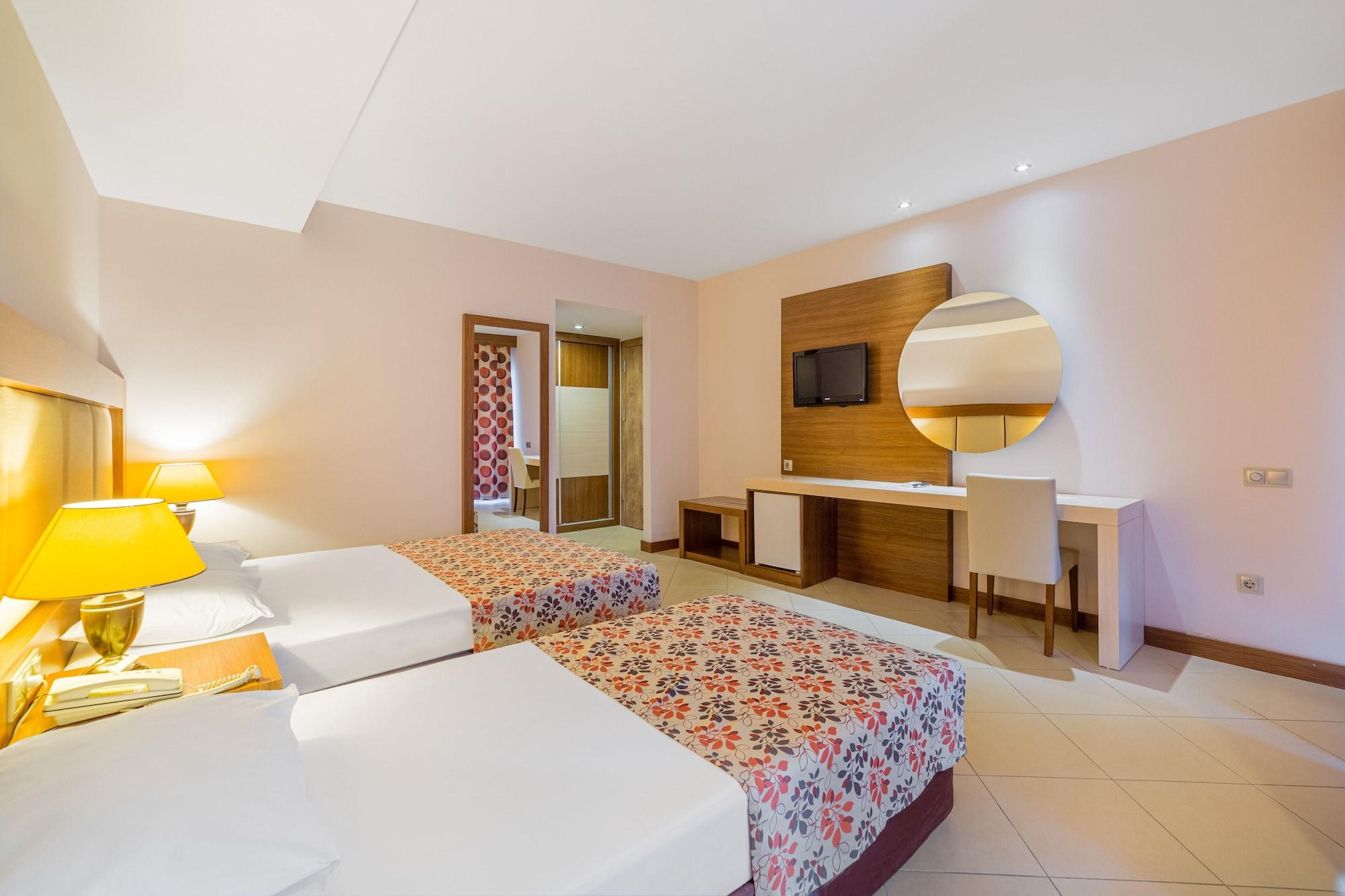 Justiniano Club Alanya Hotel Okurcalar Exterior foto